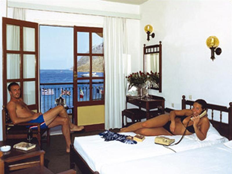 Pedi Beach Hotel Đảo Sými Ngoại thất bức ảnh